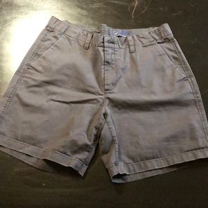 Women’s kaki shorts
